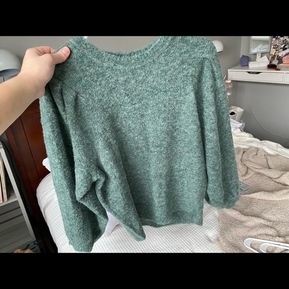balloon sleeve top crop sweater - Picture 1 of 4